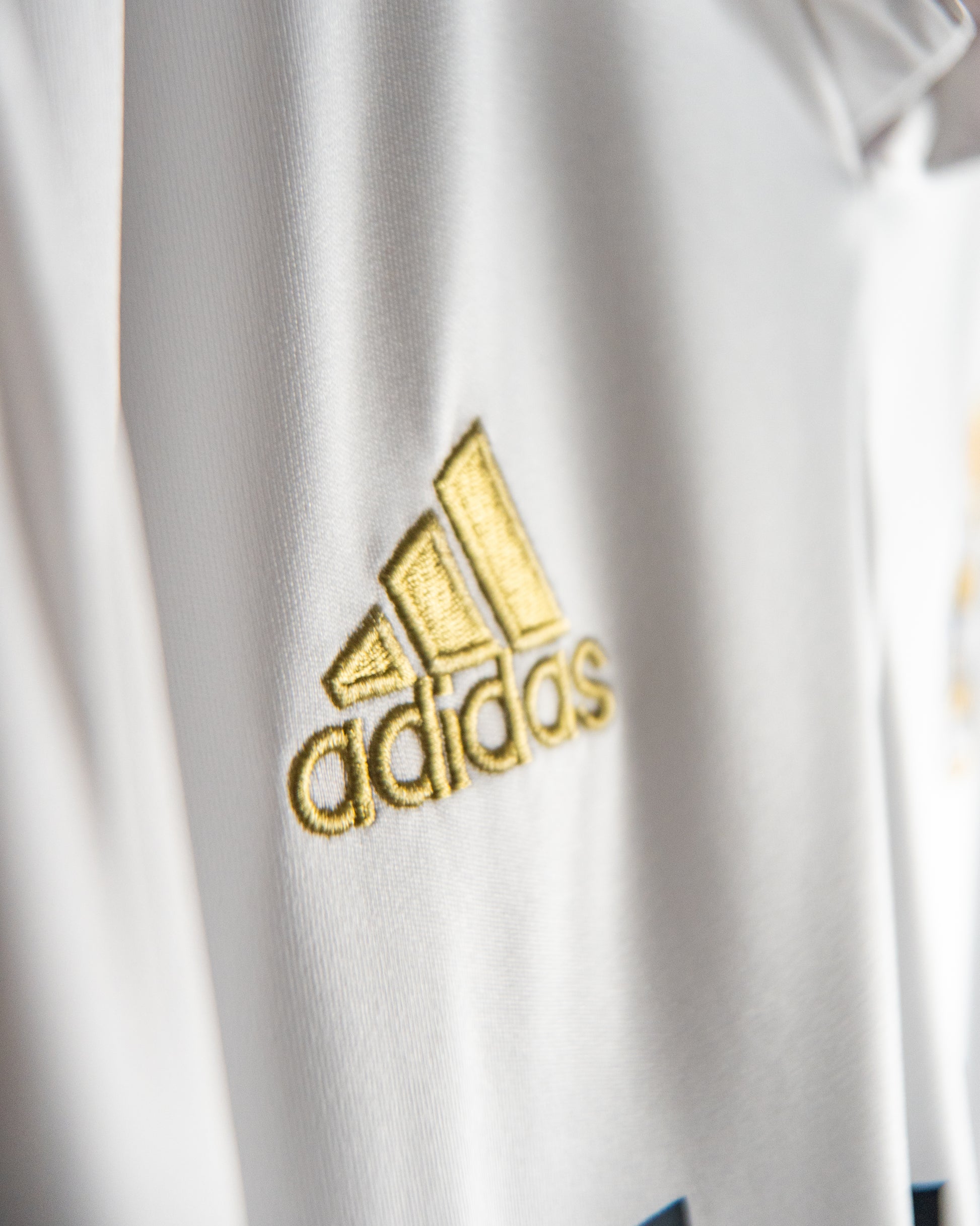 Adidas Jersey Local Real Madrid 2011/12 ( Ronaldo. 7 y KAKÁ. 8)