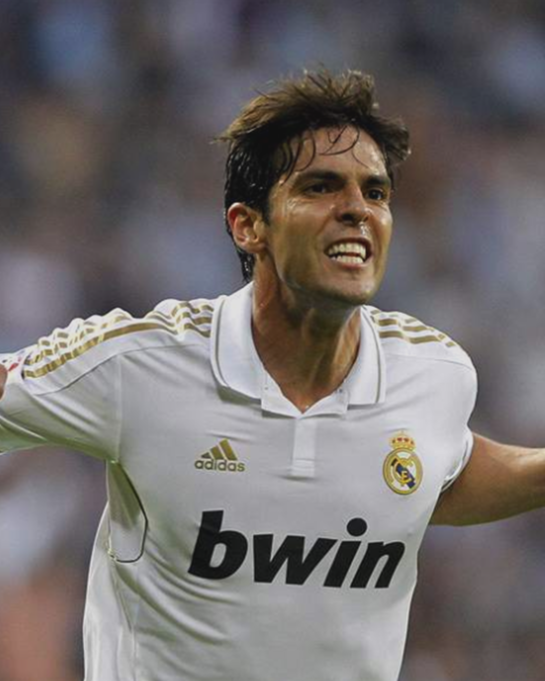 Adidas Jersey Local Real Madrid 2011/12 ( Ronaldo. 7 y KAKÁ. 8)