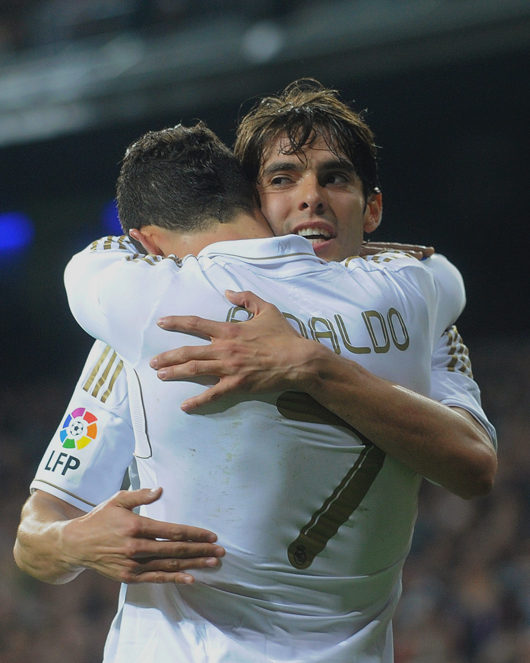 Adidas Jersey Local Real Madrid 2011/12 ( Ronaldo. 7 y KAKÁ. 8)